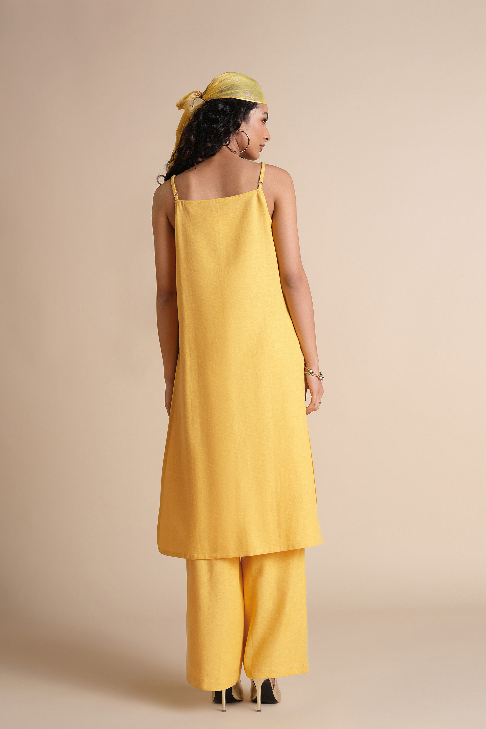 Laddoo Peela Sleeveless Kurta Set, Mustard, image 6